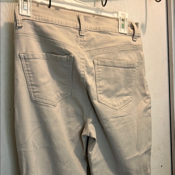 Gloria Vanderbilt Cream Straight Leg Jeans - Picture 3 of 9